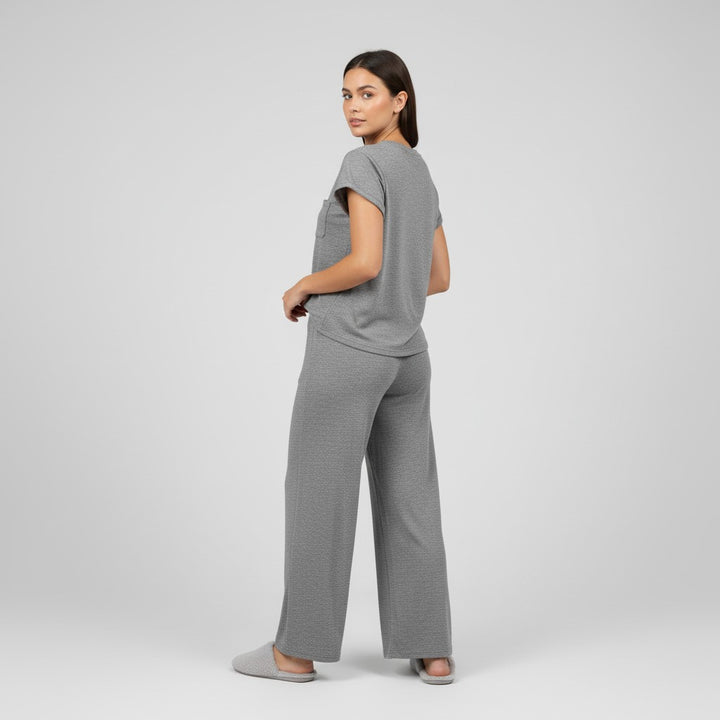 Casual Two-Piece Pants Suit with Round Neck and Pocket-Bon Voyage Vintage