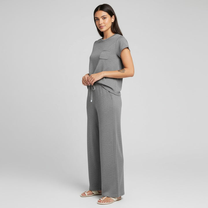 Casual Two-Piece Pants Suit with Round Neck and Pocket-Bon Voyage Vintage
