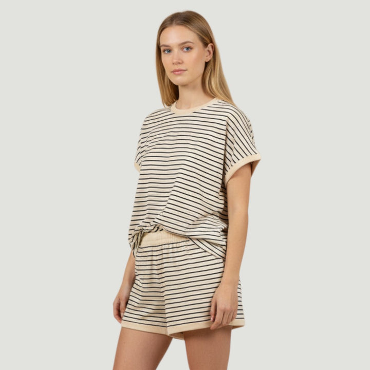 Stylish Women's Short Sleeve Top and Shorts Set-Bon Voyage Vintage