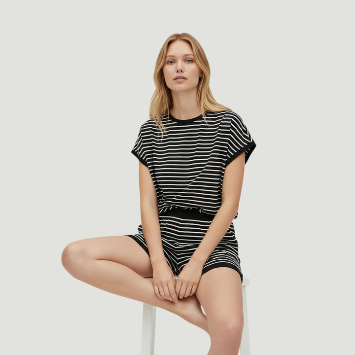 Stylish Women's Short Sleeve Top and Shorts Set-Bon Voyage Vintage