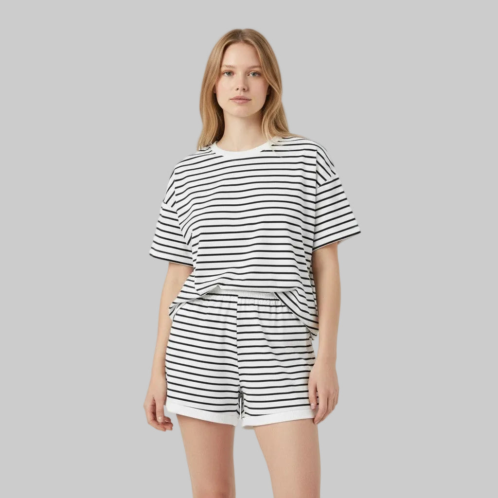 Stylish Women's Short Sleeve Top and Shorts Set-Bon Voyage Vintage