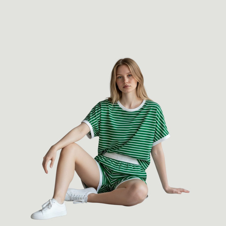 Stylish Women's Short Sleeve Top and Shorts Set-Bon Voyage Vintage
