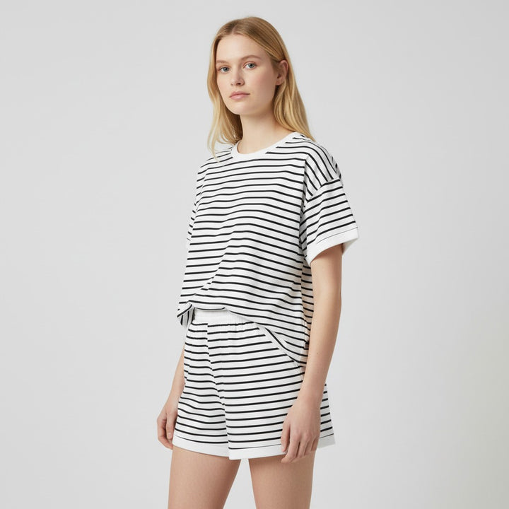 Stylish Women's Short Sleeve Top and Shorts Set-Bon Voyage Vintage