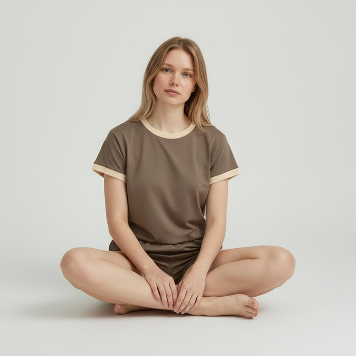 Stylish Women's Short Sleeve Top and Shorts Set-Bon Voyage Vintage