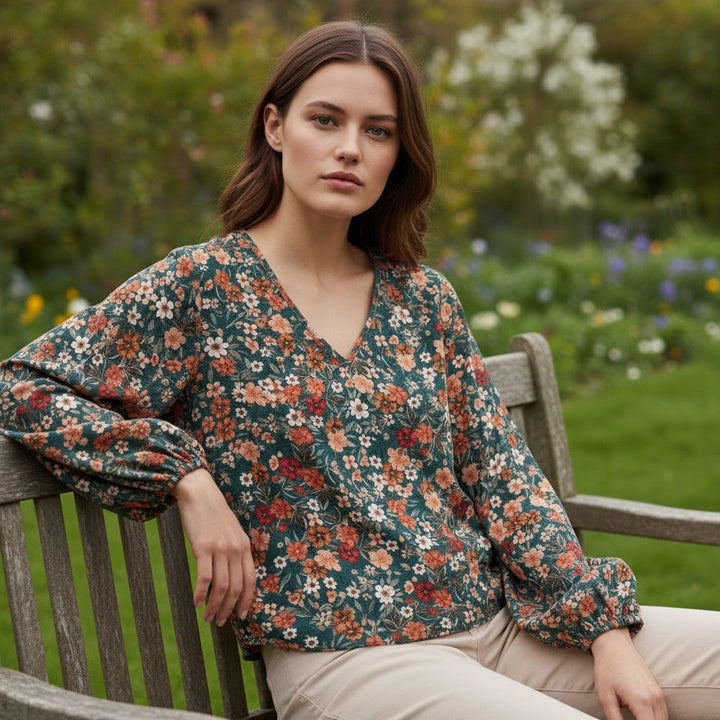 Women's Floral Print Long Sleeve Pullover-Bon Voyage Vintage